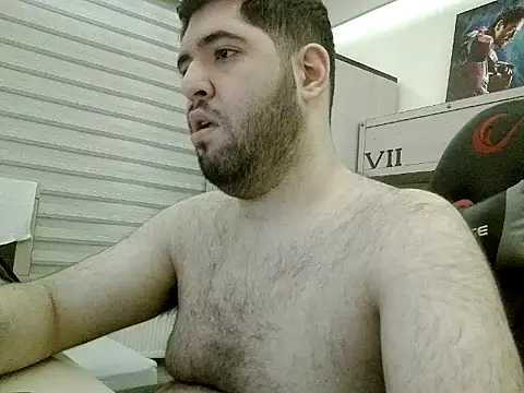 Snapshot of 31cektirenbatuu chatting on December 14, 10:03 pm 31cektirenbatuu online show from December 14, 10:03 pm