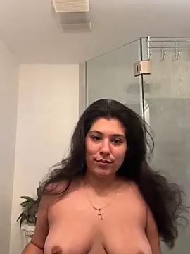 Snapshot of bellababbiii chatting on December 1, 5:46 pm bellababbiii online show from December 1, 5:46 pm