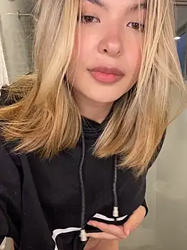 Odett  online show from February 1, 11:14 pm