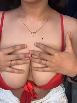 sexysilk1 online show from April 15, 6:26 pm