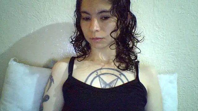 Snapshot of CELEna098rs707 chatting on June 13, 7:23 pm CELEna098rs707 online show from June 13, 7:23 pm
