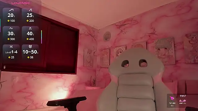millieskinny  online show from March 19, 9:27 pm