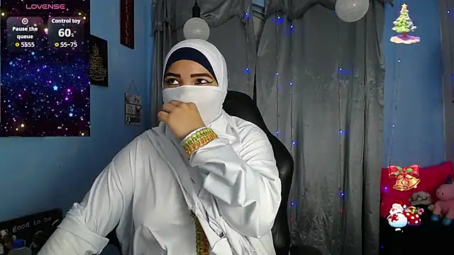 Snapshot of Falak-Yasin chatting on November 23, 1:55 pm Falak-Yasin online show from November 23, 1:55 pm