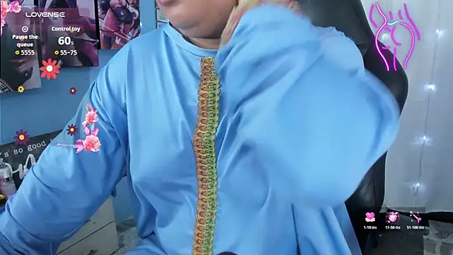 Snapshot of Falak-Yasin chatting on March 21, 11:48 am Falak-Yasin online show from March 21, 11:48 am