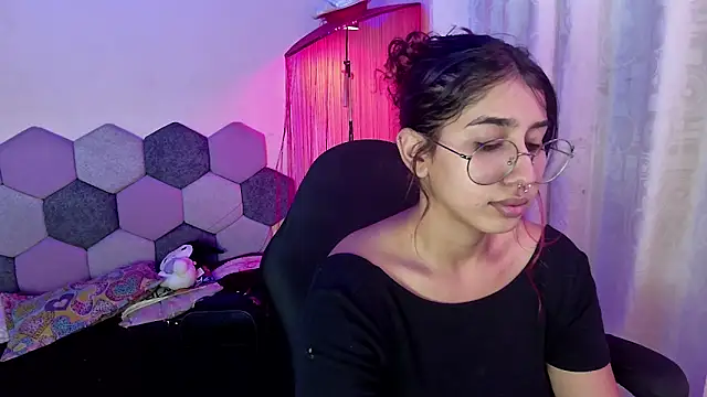 Horny tgn online show from May 23, 6:01 pm