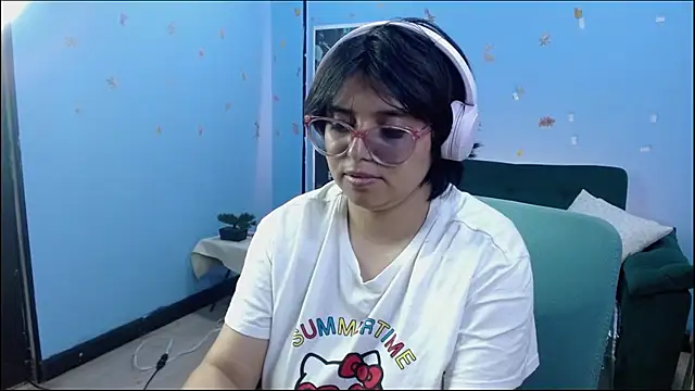 X CHERRY XX online show from June 5, 1:34 am