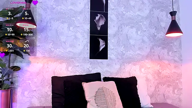 lilicooper  online show from September 13, 3:50 am