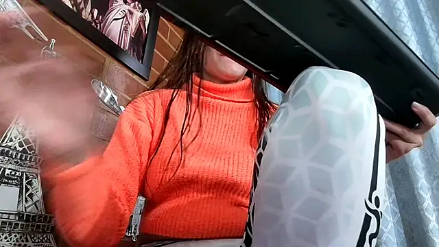 Snapshot of ValeriaLacrozee chatting on March 6, 8:27 pm ValeriaLacrozee online show from March 6, 8:27 pm