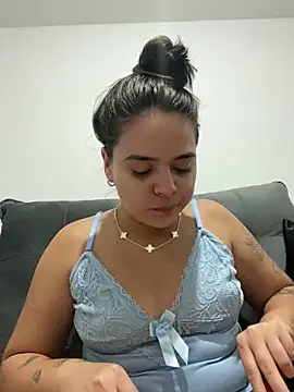 rebeccaareys online show from February 1, 1:23 am