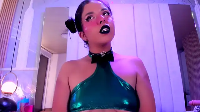 Snapshot of ivannabellini chatting on March 13, 2:12 pm ivannabellini online show from March 13, 2:12 pm