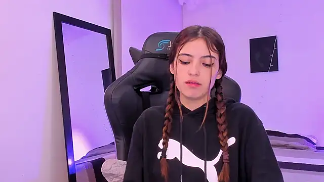 sofiarouge online show from February 2, 11:53 am