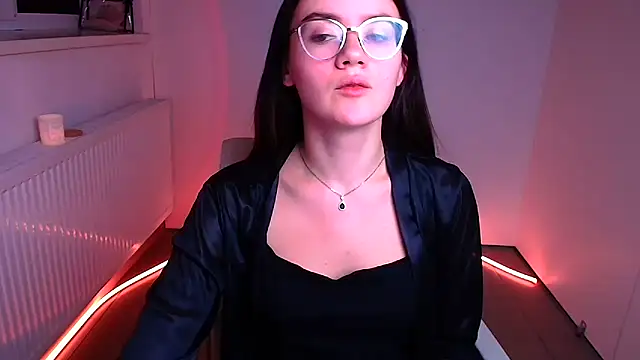 Snapshot of Josephine_jo chatting on December 13, 7:36 am Josephine jo online show from December 13, 7:36 am