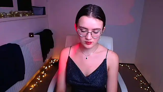Snapshot of Josephine_jo chatting on December 30, 7:42 pm Josephine jo online show from December 30, 7:42 pm