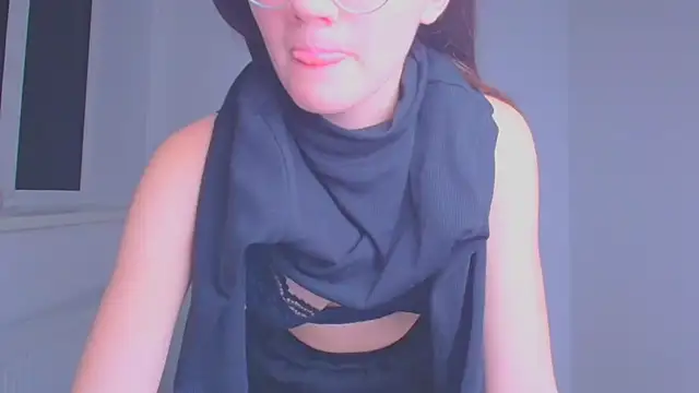 Snapshot of Josephine_jo chatting on January 26, 5:45 am Josephine jo online show from January 26, 5:45 am