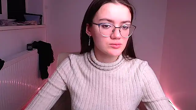 Snapshot of Josephine_jo chatting on February 10, 3:24 am Josephine jo online show from February 10, 3:24 am