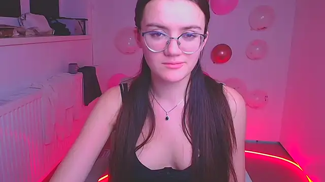 Snapshot of Josephine_jo chatting on February 13, 5:16 am Josephine jo online show from February 13, 5:16 am