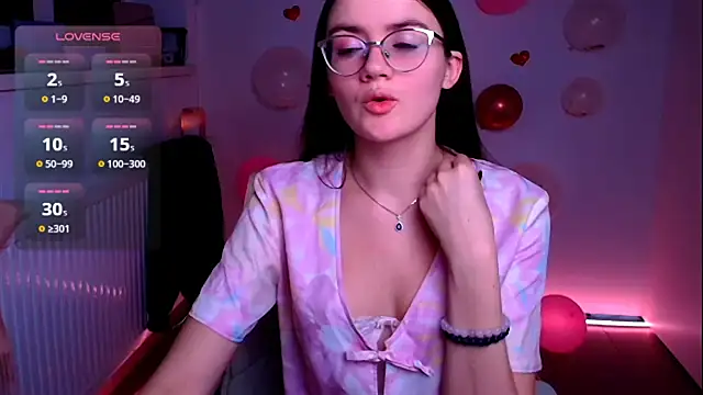 Snapshot of Josephine_jo chatting on February 18, 12:04 am Josephine jo online show from February 18, 12:04 am