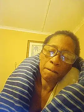 bustybillies online show from June 10, 8:30 pm