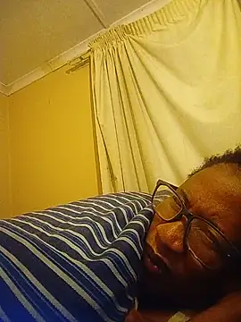 bustybillies online show from June 12, 4:00 am