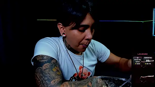 ZhoeStrong online show from November 28, 10:01 pm