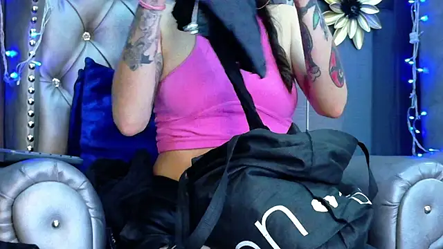 LusstCruella online show from December 19, 2:46 pm