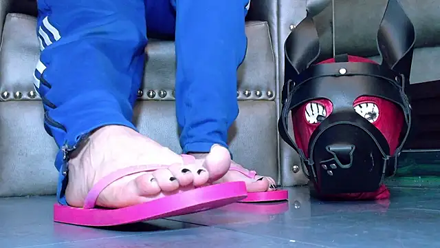 LusstCruella online show from March 9, 12:09 pm