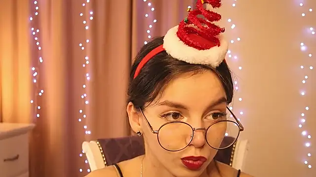 TrudyCarey online show from December 12, 8:53 pm