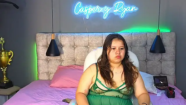 Laia and Aloby online show from January 21, 3:32 pm