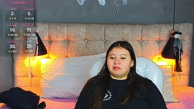 Snapshot of Laia_and_Aloby chatting on October 16, 10:22 pm Laia and Aloby online show from October 16, 10:22 pm