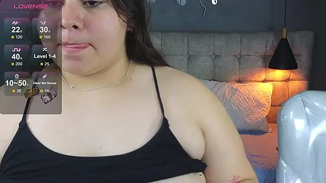 Laia and Aloby online show from November 15, 9:54 pm