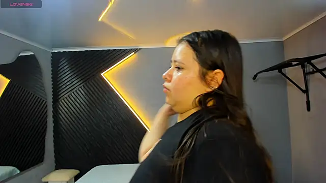 Laia and Aloby online show from March 28, 10:09 pm