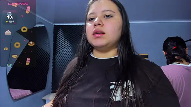 Laia and Aloby online show from June 10, 11:13 pm