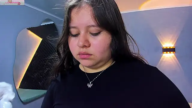Laia and Aloby online show from June 13, 9:35 pm