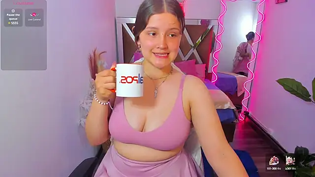 Snapshot of Krysstal_tay chatting on December 21, 3:09 pm Krysstal tay online show from December 21, 3:09 pm