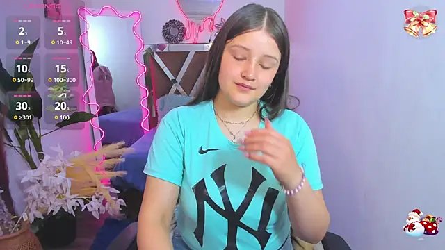 Snapshot of Krysstal_tay chatting on December 28, 12:03 pm Krysstal tay online show from December 28, 12:03 pm