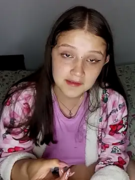 Snapshot of Krysstal_tay chatting on March 3, 10:31 pm Krysstal tay online show from March 3, 10:31 pm