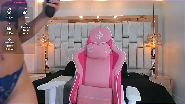  SofiaCortez  online show from December 30, 6:16 pm