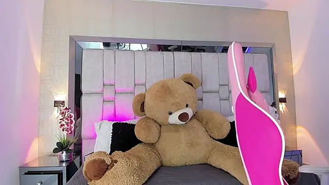  SofiaCortez  online show from January 14, 12:03 pm