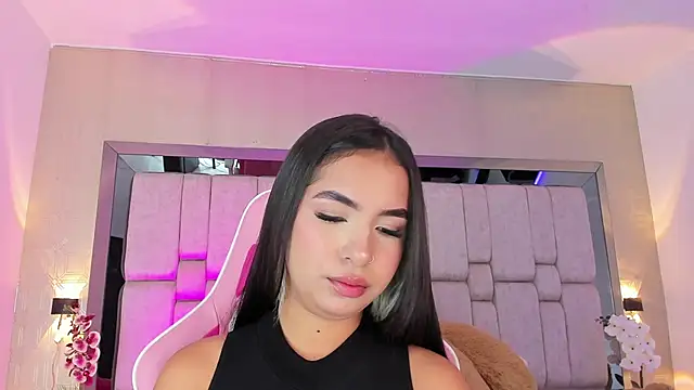  SofiaCortez  online show from February 8, 12:06 pm