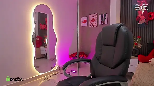 natasha  jackson online show from February 10, 11:58 am