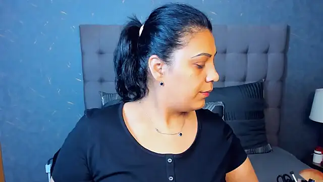 AmyCubes online show from October 17, 2:15 am