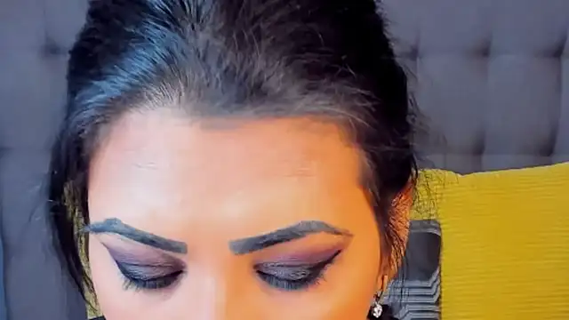 AmyCubes online show from December 18, 6:52 am