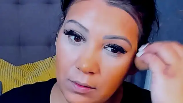 AmyCubes online show from February 7, 8:07 am