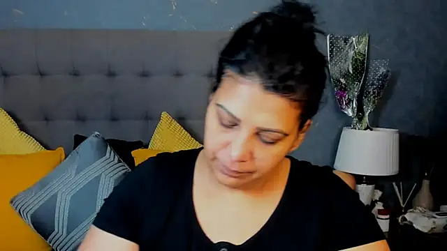 Snapshot of AmyCubes chatting on March 12, 5:24 am AmyCubes online show from March 12, 5:24 am