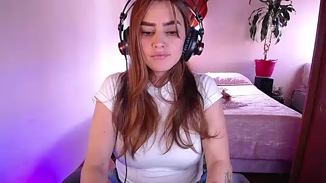 Lu perez online show from September 20, 7:37 pm