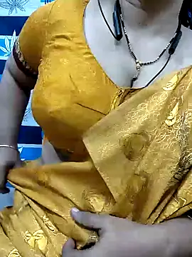 bhuvana555 online show from December 17, 3:39 am