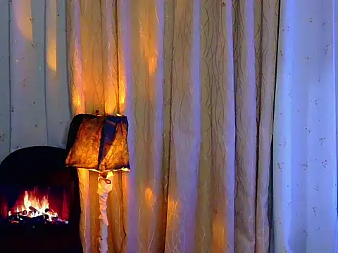 Snapshot of Jvuymae chatting on November 18, 11:47 am Jvuymae online show from November 18, 11:47 am