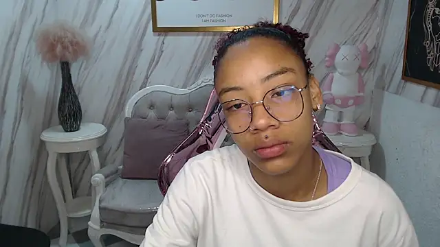 Violeth b online show from February 18, 12:39 pm