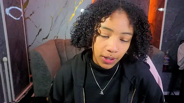 Violeth b online show from November 13, 12:48 pm