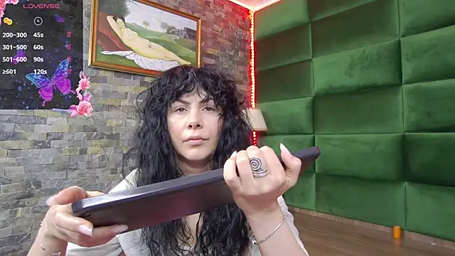 SelenSummer online show from February 7, 8:01 pm